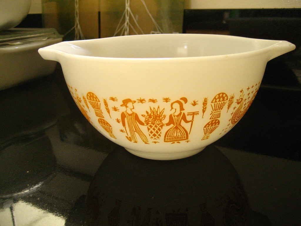 Vintage Pyrex butterprint
