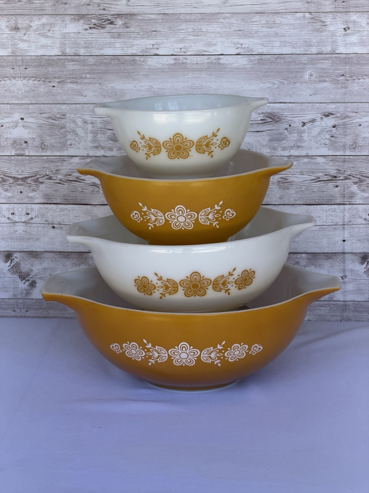 pyrex butterfly gold 441