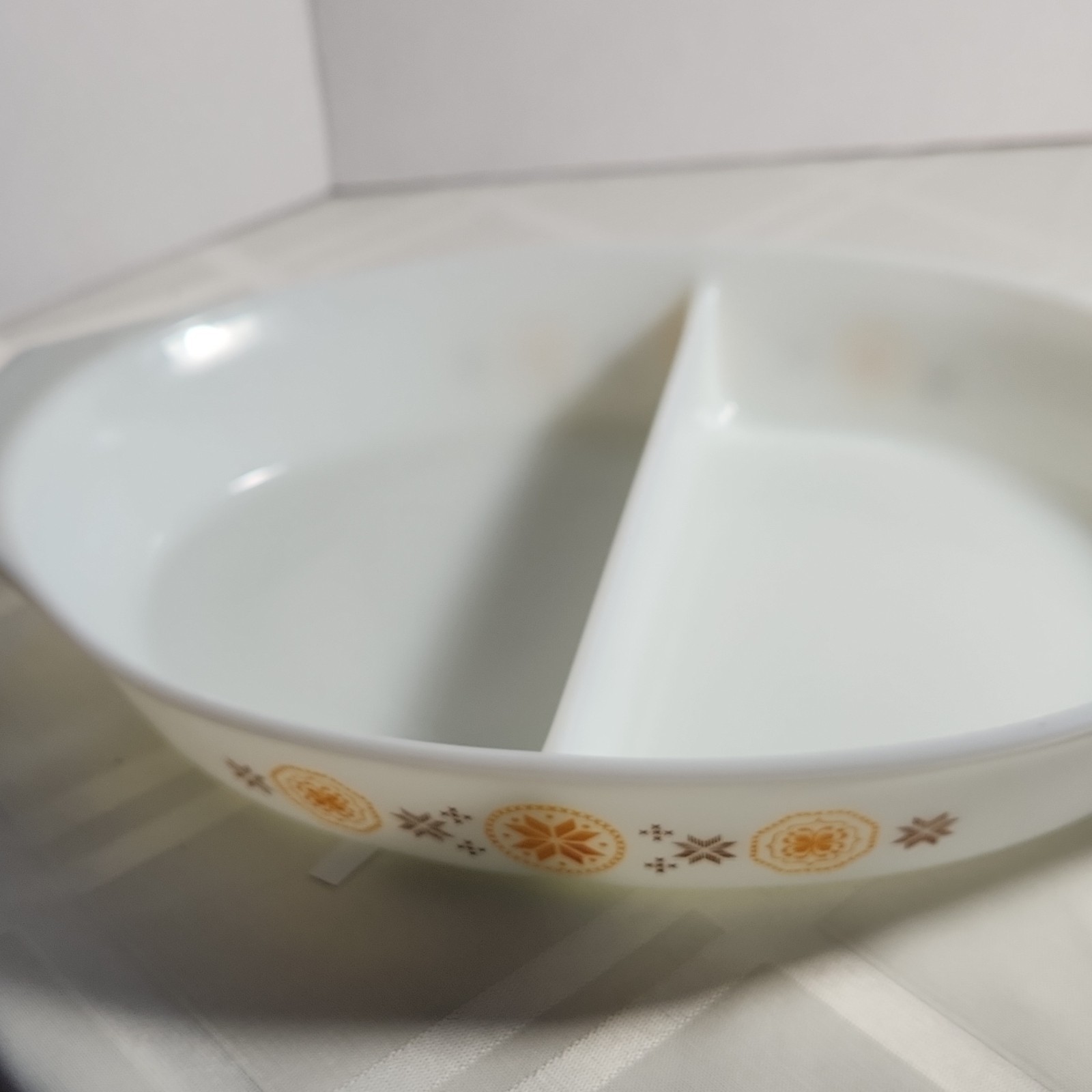 pyrex butterprint 063 divided