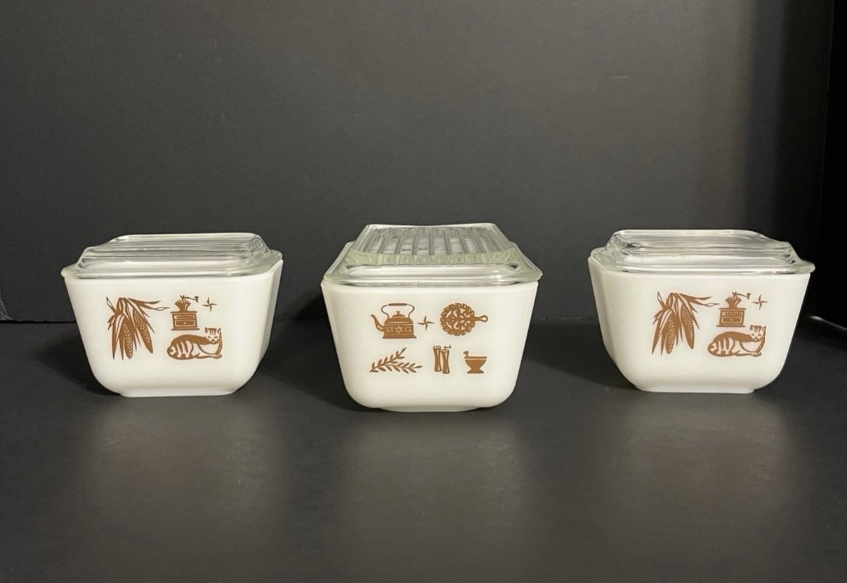 pyrex early american refrigerator dish