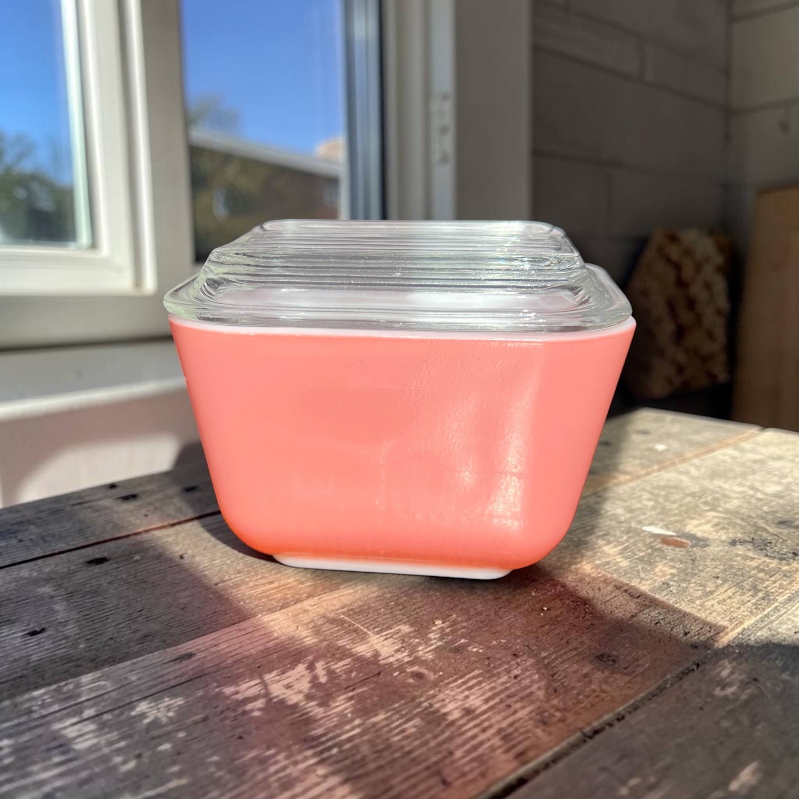 pyrex pink daisy refrigerator dish