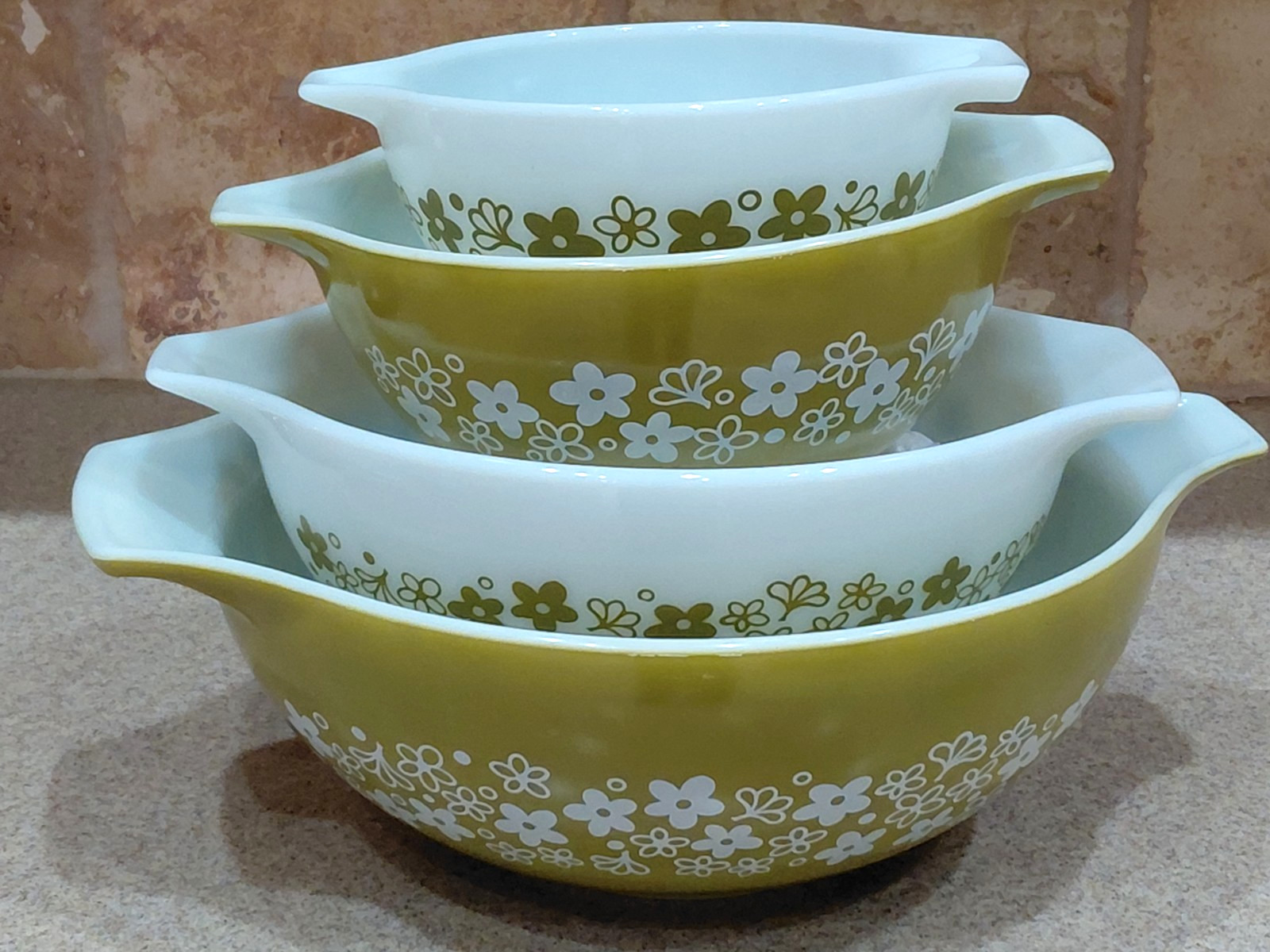 pyrex spring blossom green 442
