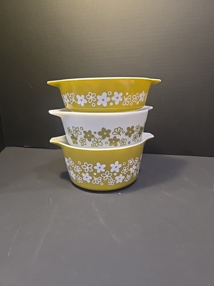 pyrex spring blossom green 473
