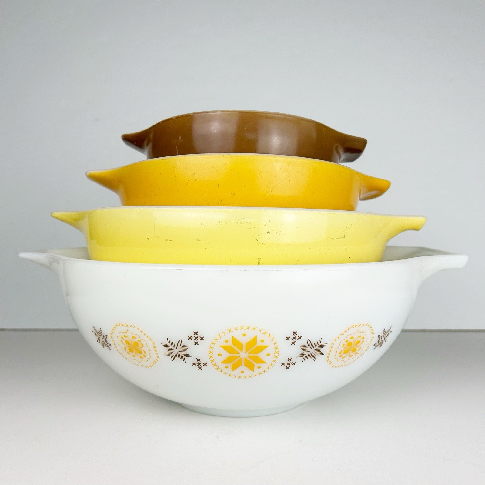pyrex town and country cinderella bowl set
