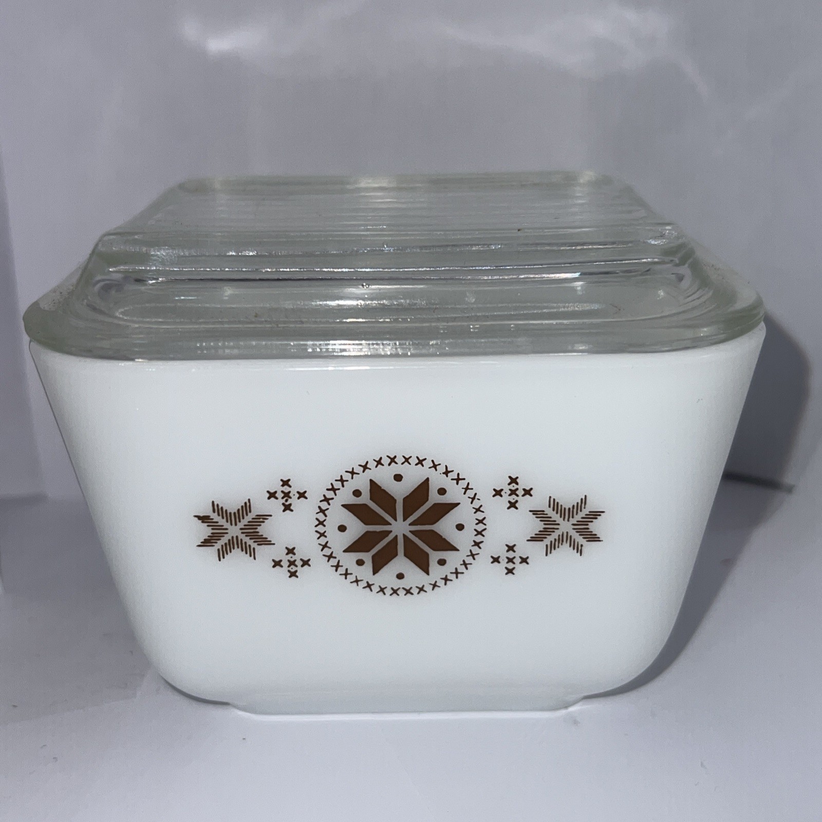 pyrex town and country refrigerator dish