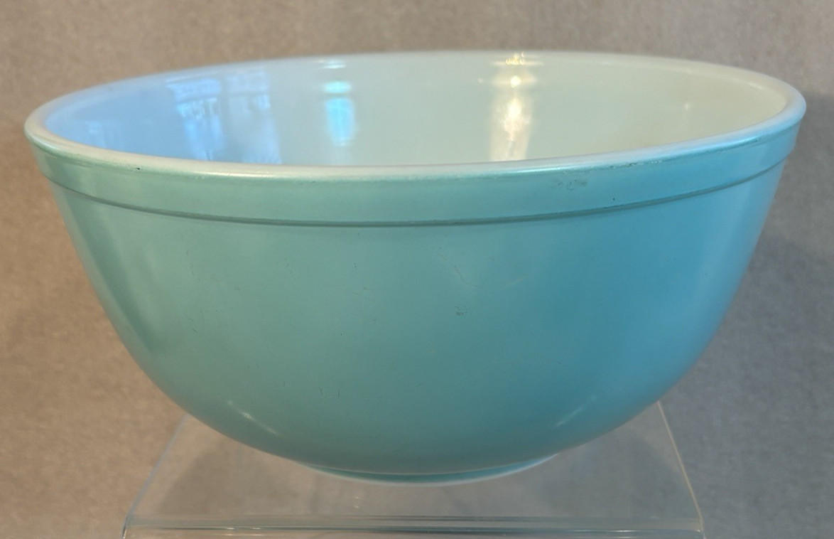 pyrex turquoise 403