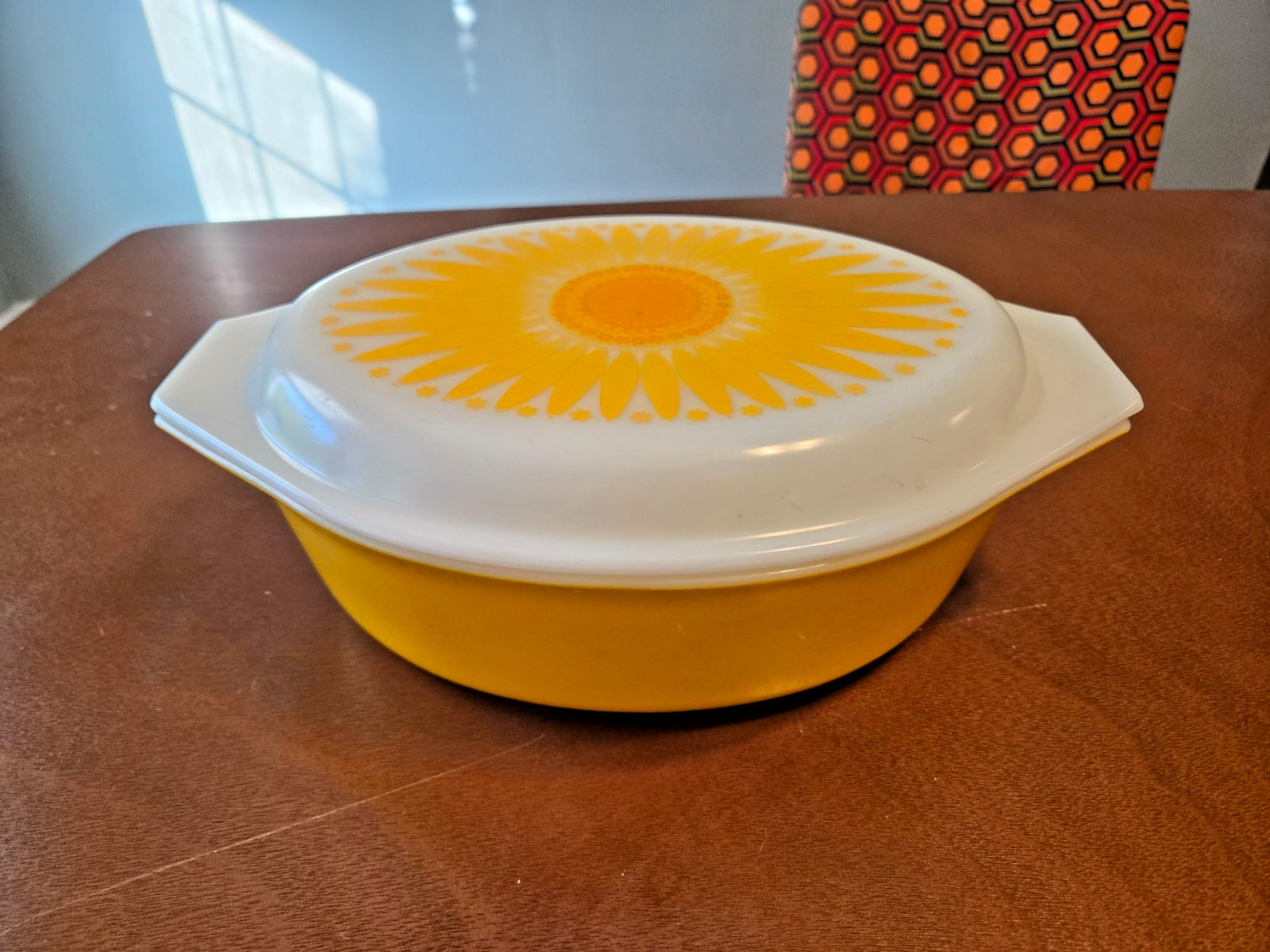 pyrex yellow daisy 045