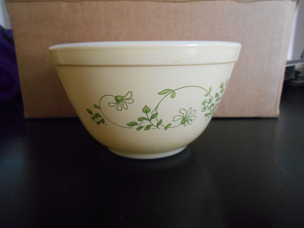 Vintage Pyrex shenandoah
